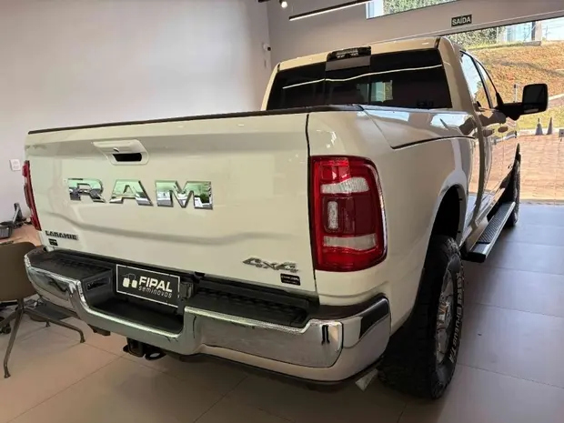 Ram 2500 6.7 I6 TURBO DIESEL LARAMIE CD 4X4 AUTOMÁTICO