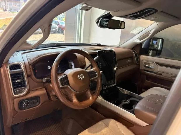 Ram 2500 6.7 I6 TURBO DIESEL LARAMIE CD 4X4 AUTOMÁTICO