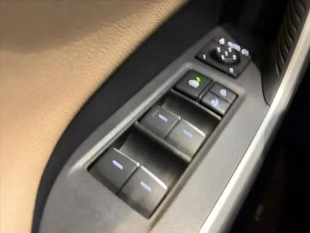 Toyota RAV4 2.5 VVT-IE HYBRID SX CONNECT AWD CVT