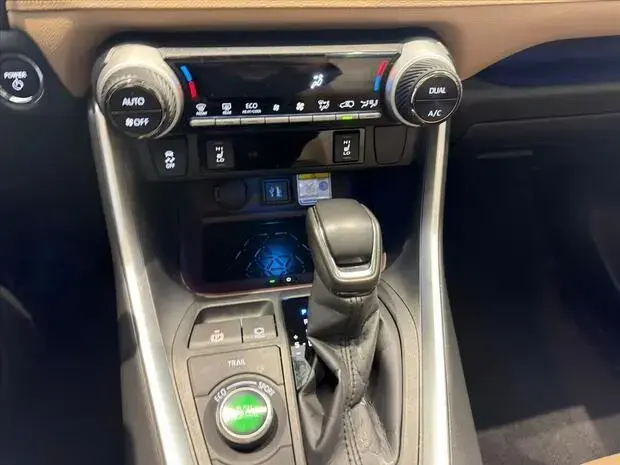 Toyota RAV4 2.5 VVT-IE HYBRID SX CONNECT AWD CVT