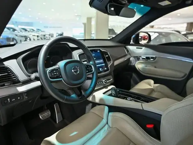 Volvo XC90 R-Design 2.0 (Híbrido)