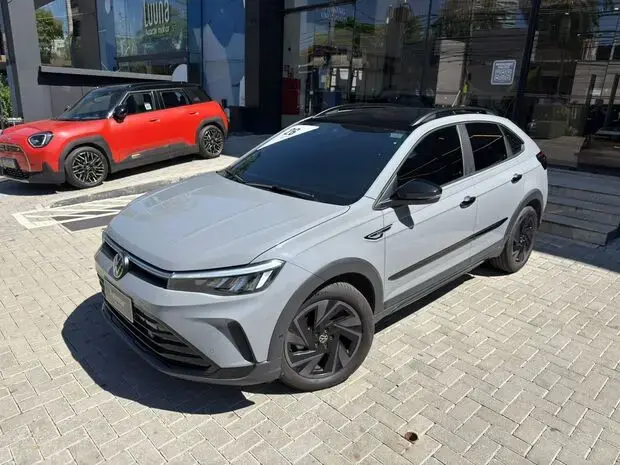 Volkswagen Nivus Highline 200 TSI