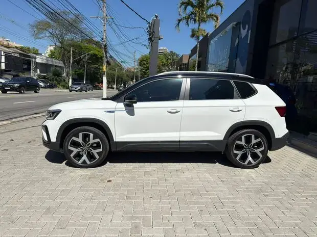 Volkswagen Taos Highline 1.4 TSI