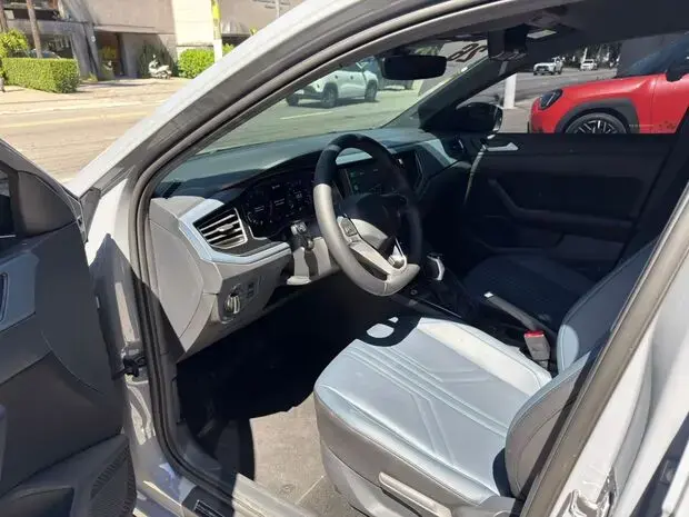 Volkswagen Nivus Highline 200 TSI