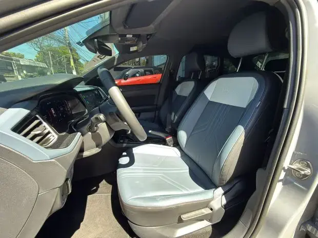 Volkswagen Nivus Highline 200 TSI