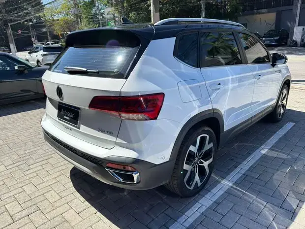 Volkswagen Taos Highline 1.4 TSI