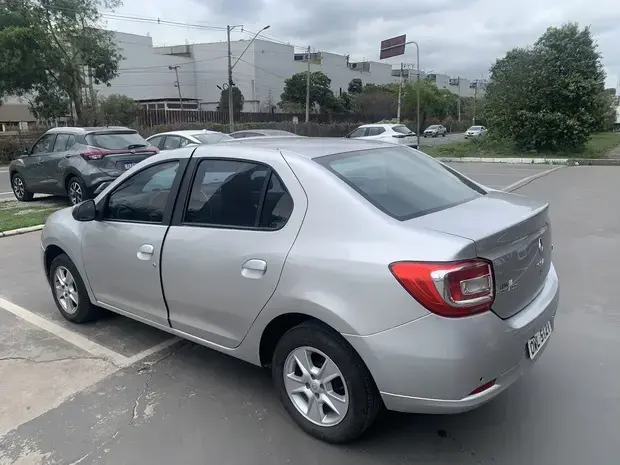 Renault LOGAN 1.6 DYNAMIQUE 8V FLEX 4P MANUAL