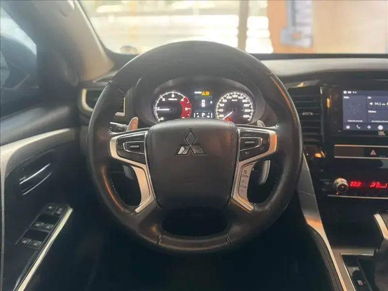 galeria PAJERO SPORT
