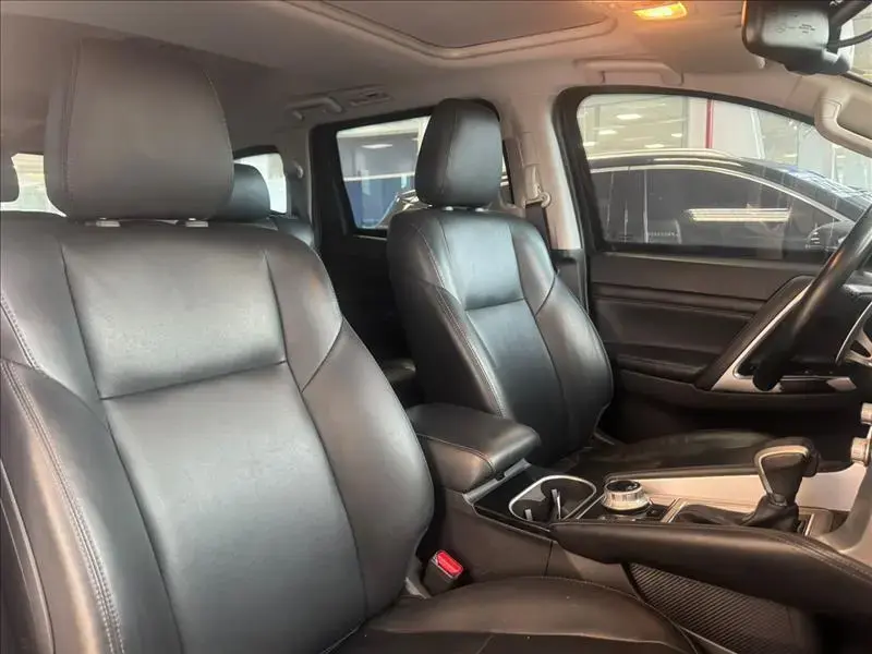 galeria PAJERO SPORT