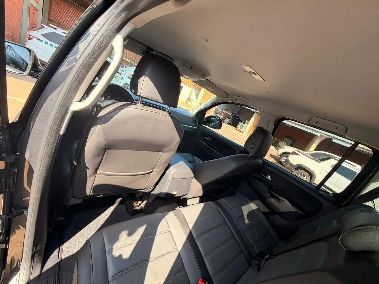 galeria VOLKSWAGEN AMAROK V6 HIGH
