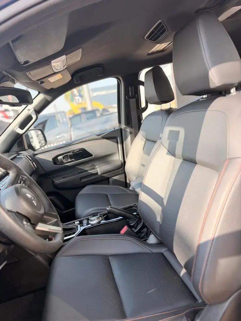 galeria MITSUBISHI TRITON KATANA D 4X4 AT