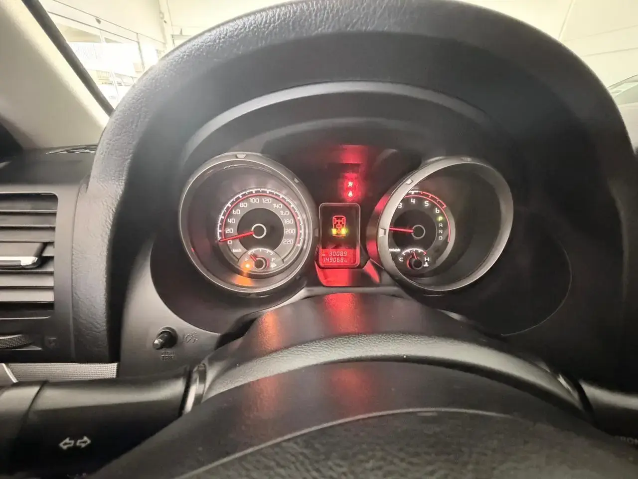 galeria MITSUBISHI PAJERO HPE 3.2 DIESEL