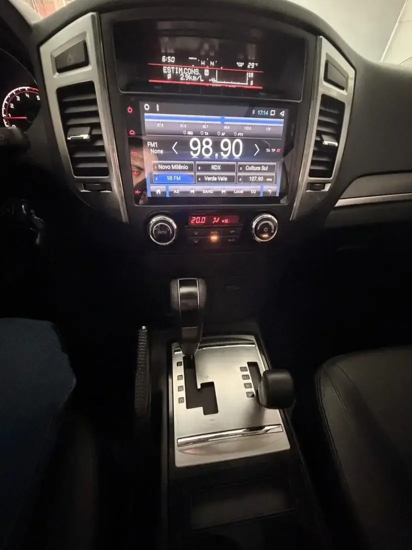 galeria MITSUBISHI PAJERO HPE 3.2 DIESEL