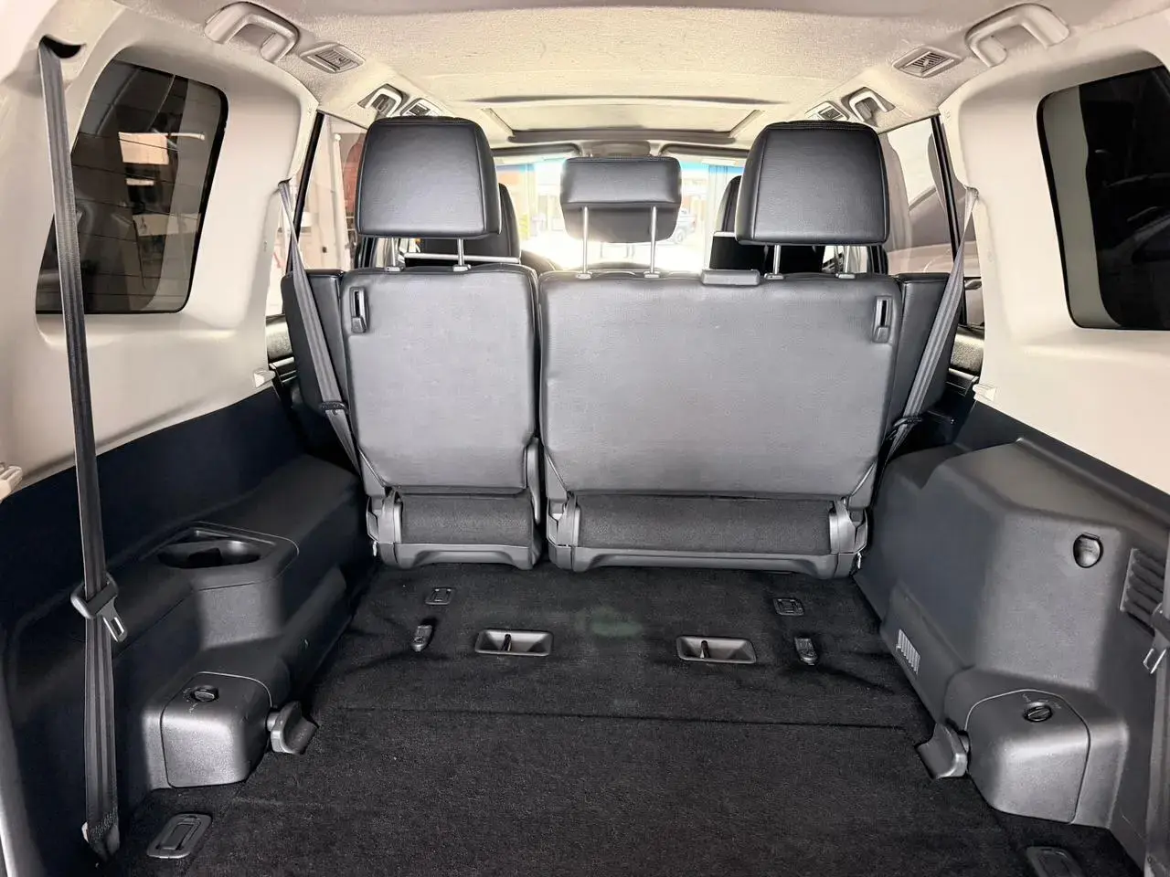 galeria MITSUBISHI PAJERO HPE 3.2 DIESEL