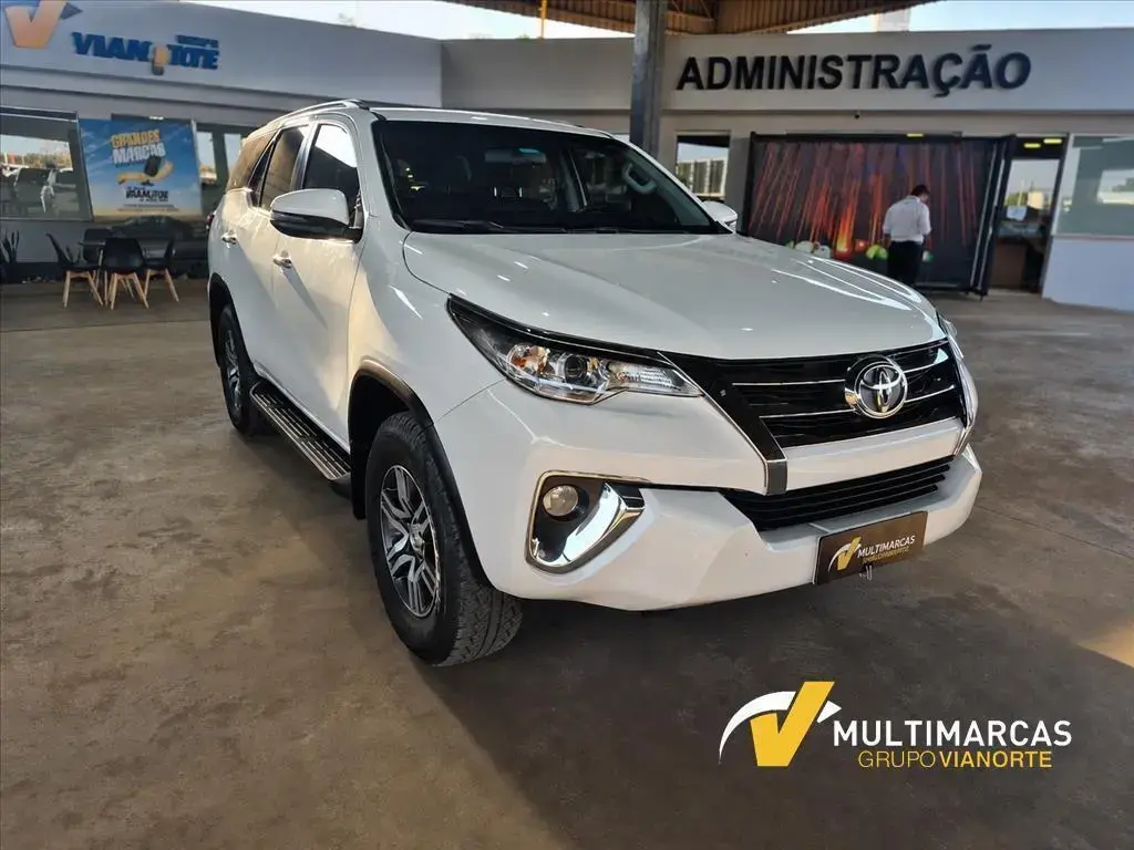 galeria HILUX
