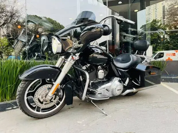 Harley Davidson Street Glide FLHX