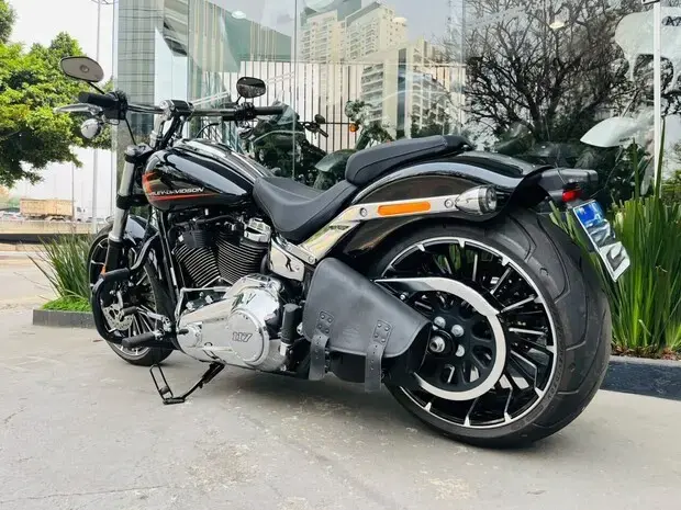 Harley Davidson Breakout 117