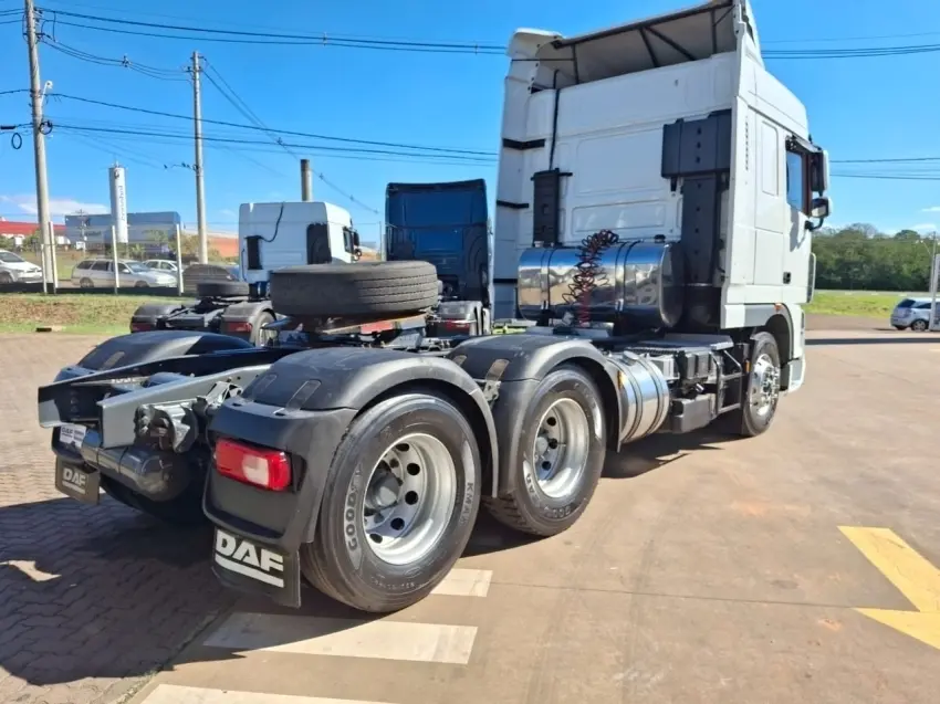 galeria XF 105