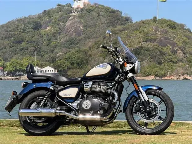 Royal Enfield METEOR 650 CELESTIAL