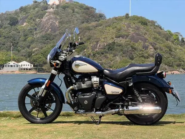 Royal Enfield METEOR 650 CELESTIAL
