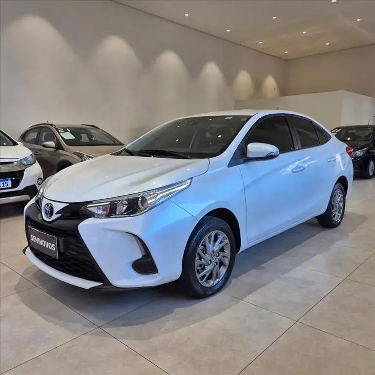 galeria YARIS
