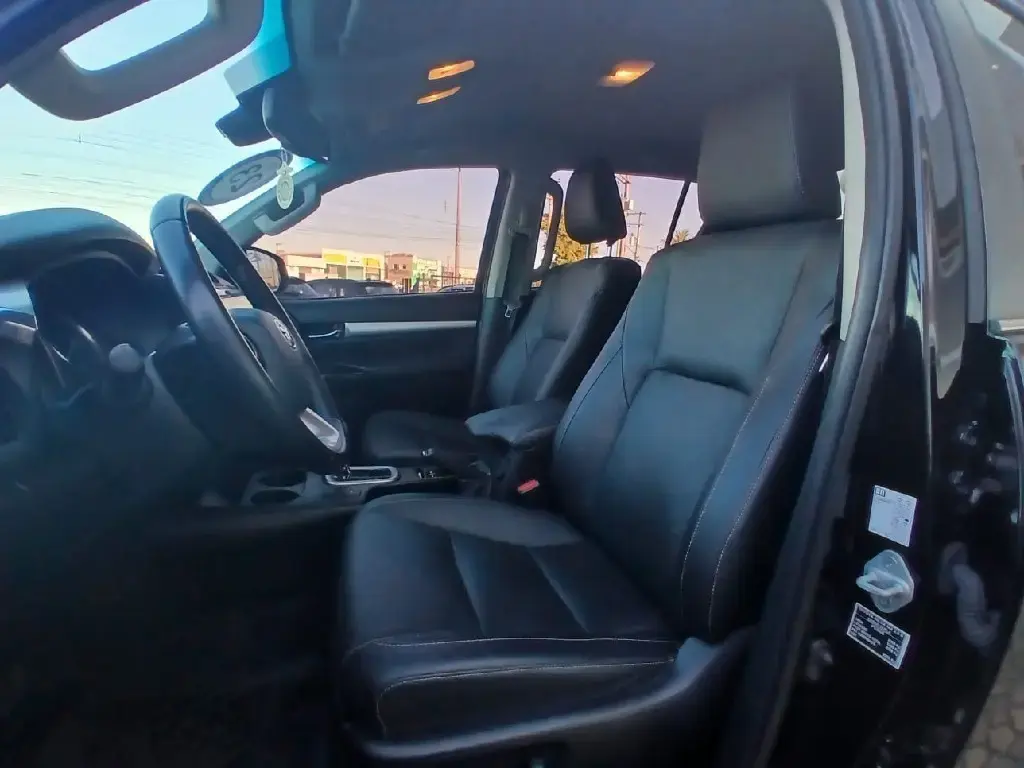 galeria HILUX