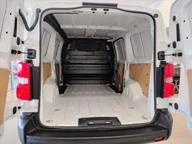 Fiat SCUDO 2.2 TURBO DIESEL CARGO MANUAL