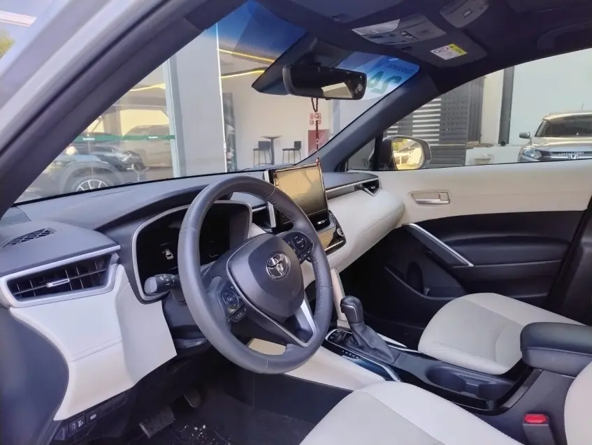 galeria COROLLA CROSS