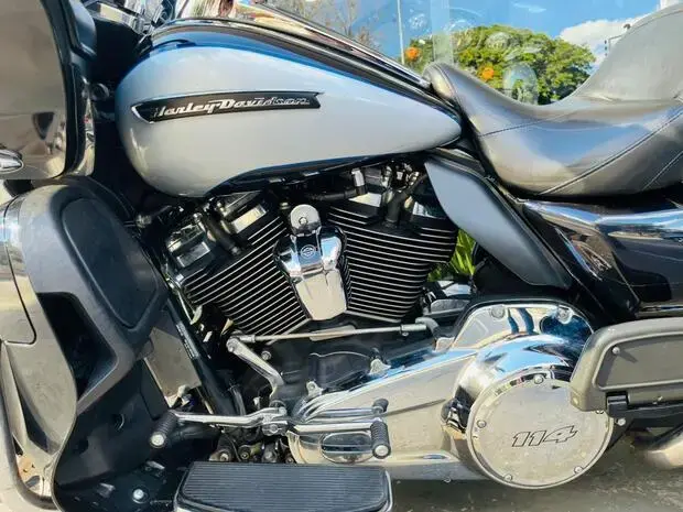 Harley Davidson Road Glide ULTRA FLTRU