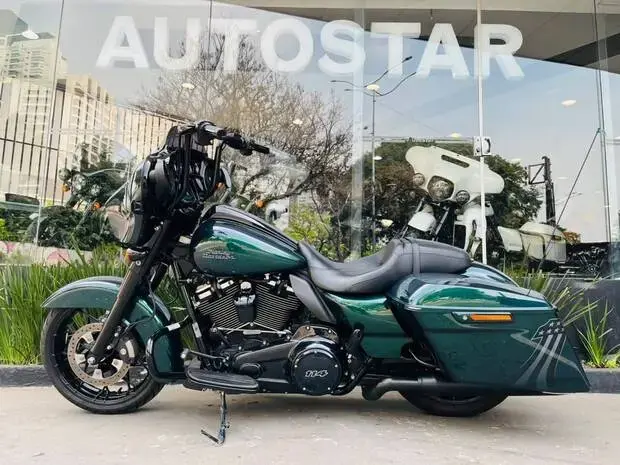 Harley Davidson Street Glide SPECIAL FLHXS