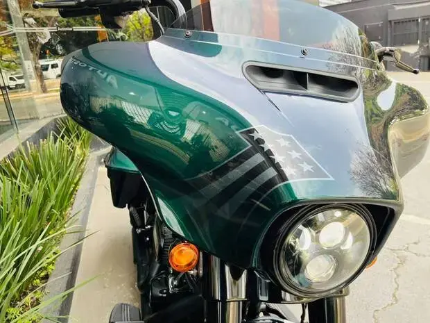 Harley Davidson Street Glide SPECIAL FLHXS