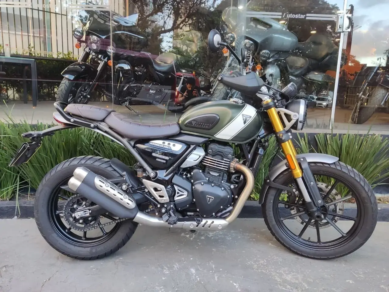 galeria Scrambler 400 X