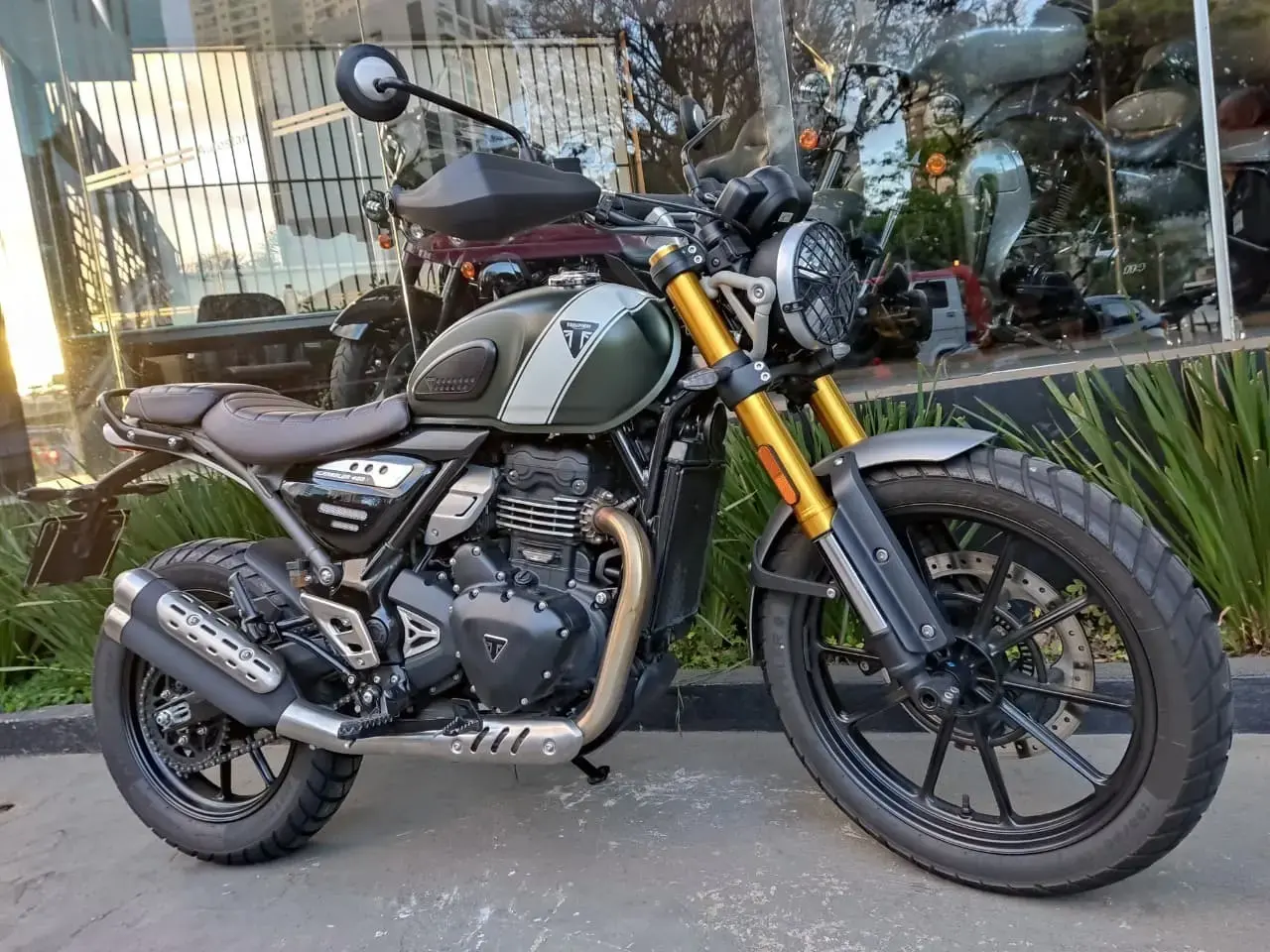 galeria Scrambler 400 X