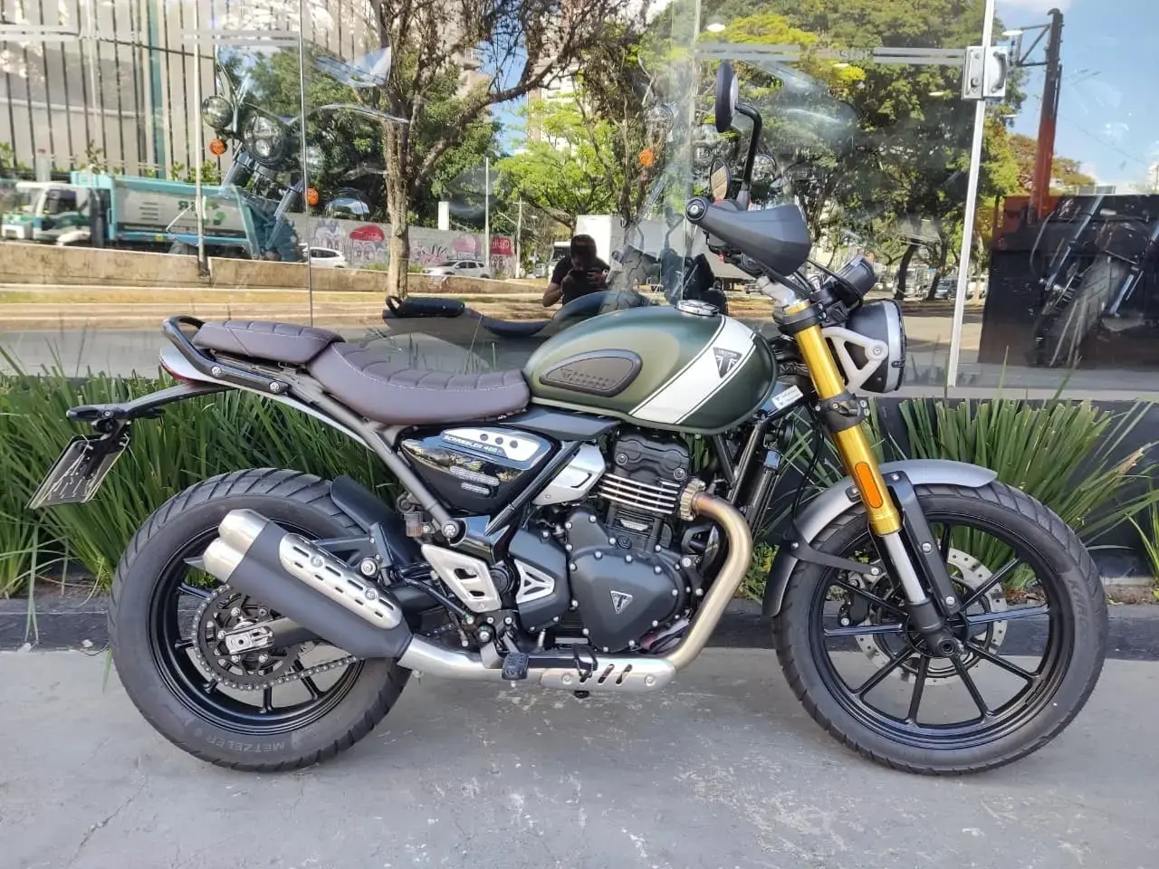 galeria Scrambler 400 X