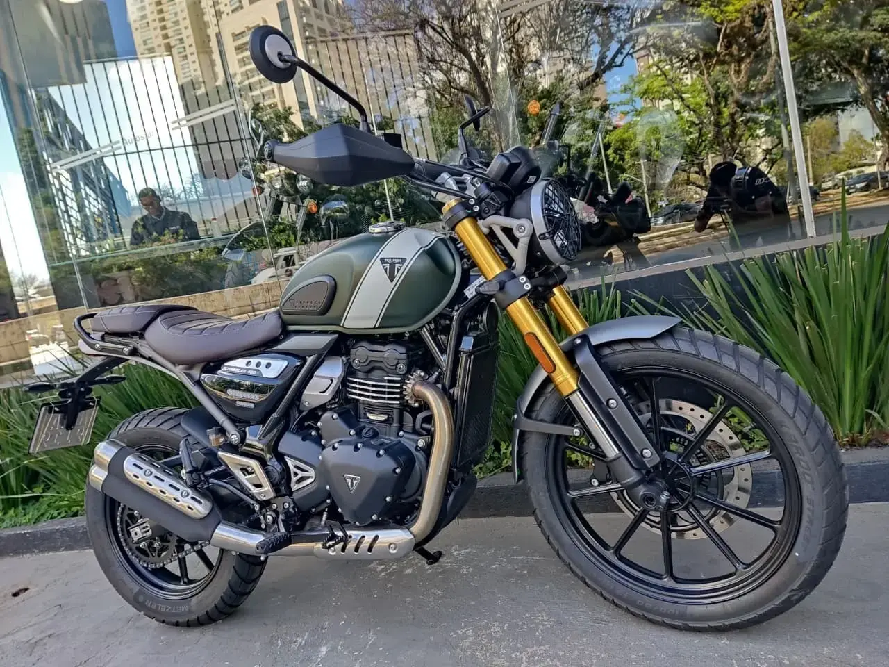galeria Scrambler 400 X