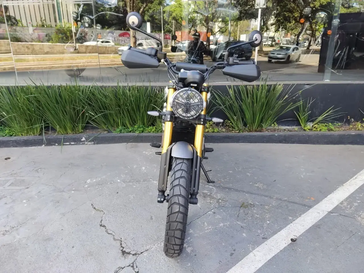 galeria Scrambler 400 X
