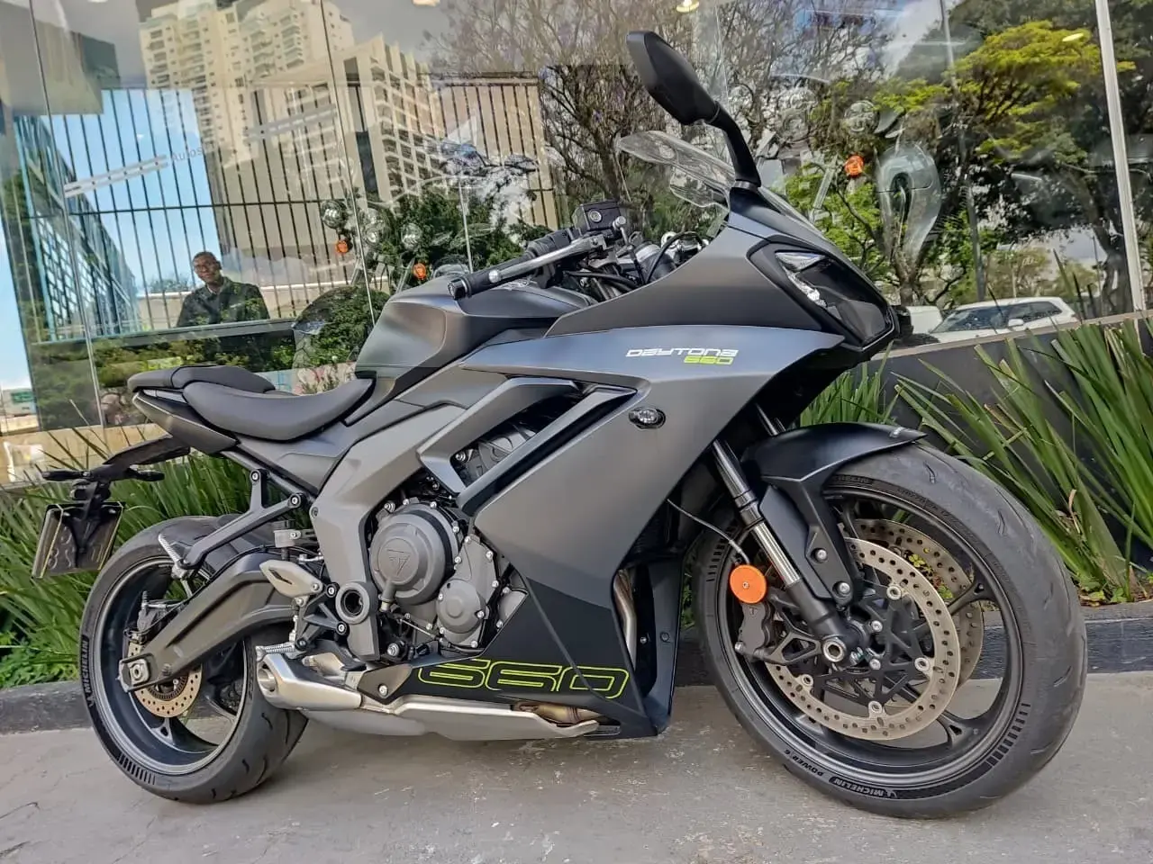 galeria Daytona 660