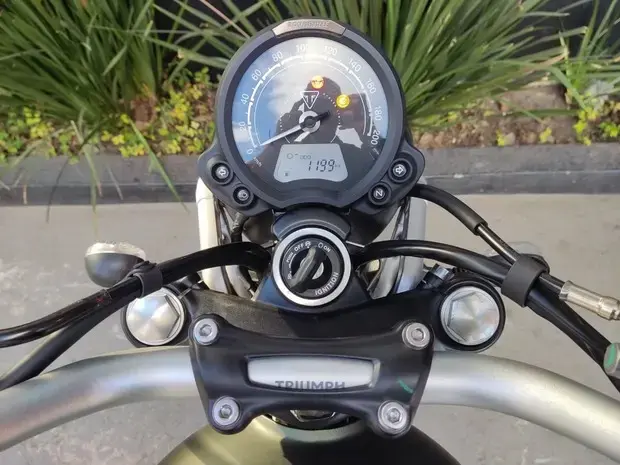 Triumph Scrambler 900 ABS
