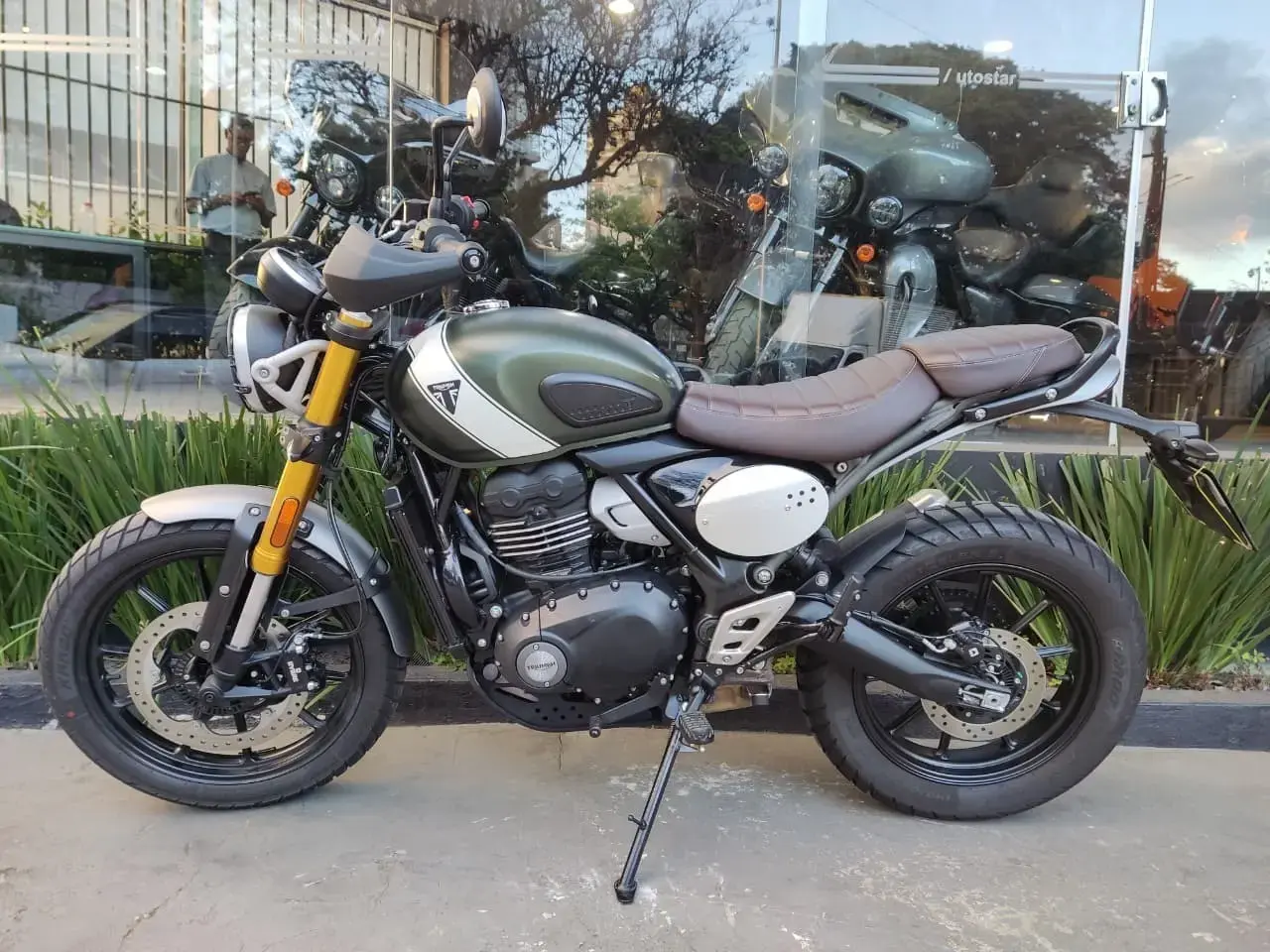 galeria Scrambler 400 X