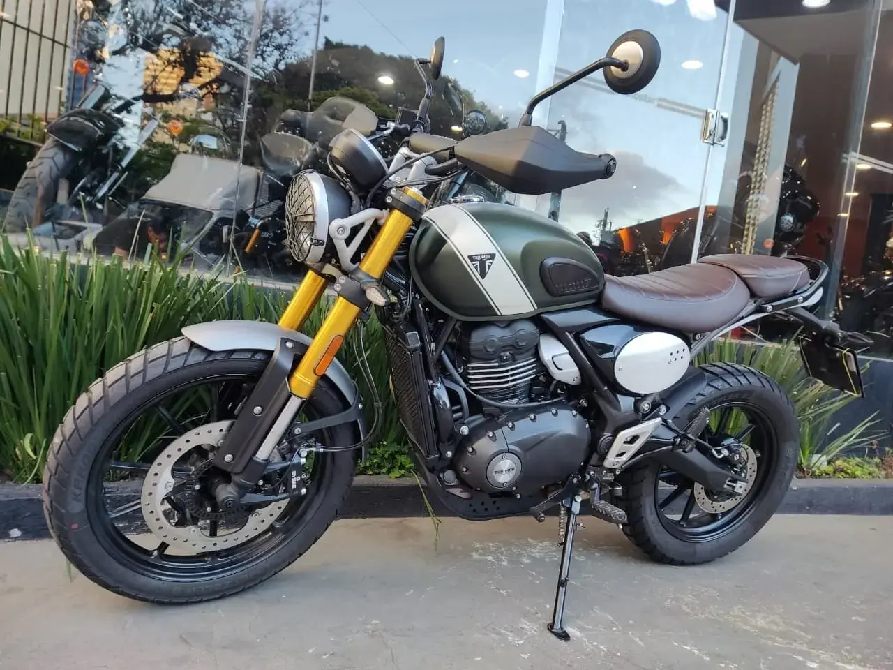 galeria Scrambler 400 X