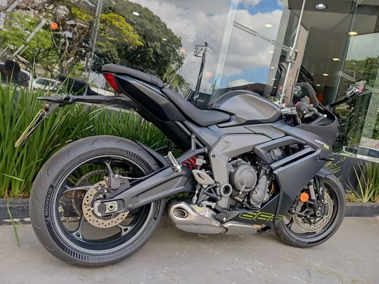galeria Daytona 660
