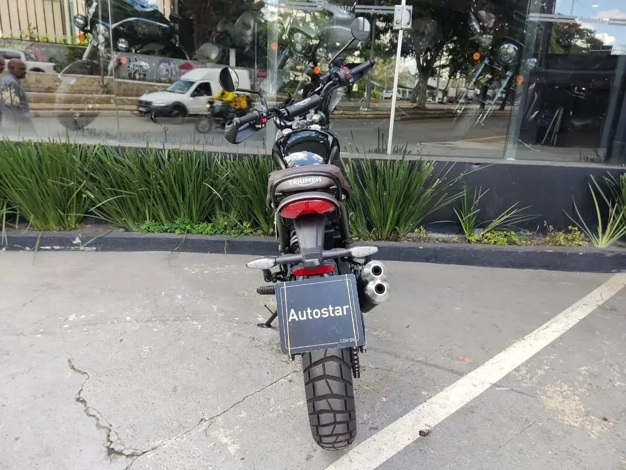 galeria Scrambler 400 X