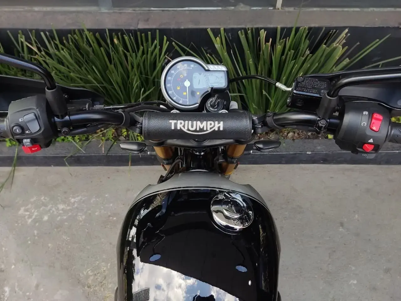 galeria Scrambler 400 X