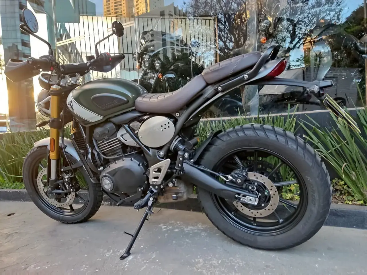 galeria Scrambler 400 X