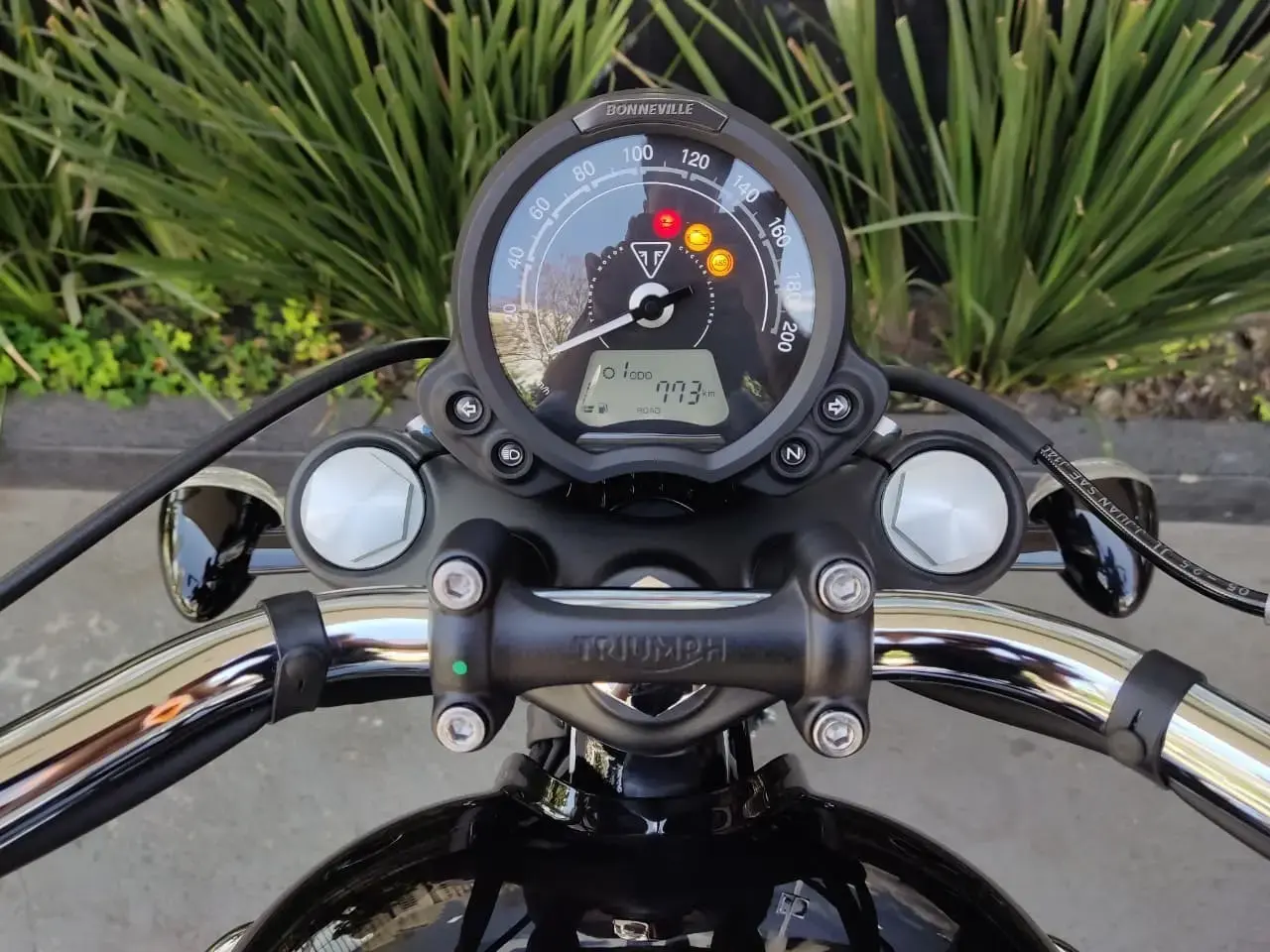 galeria Bonneville Speedmaster