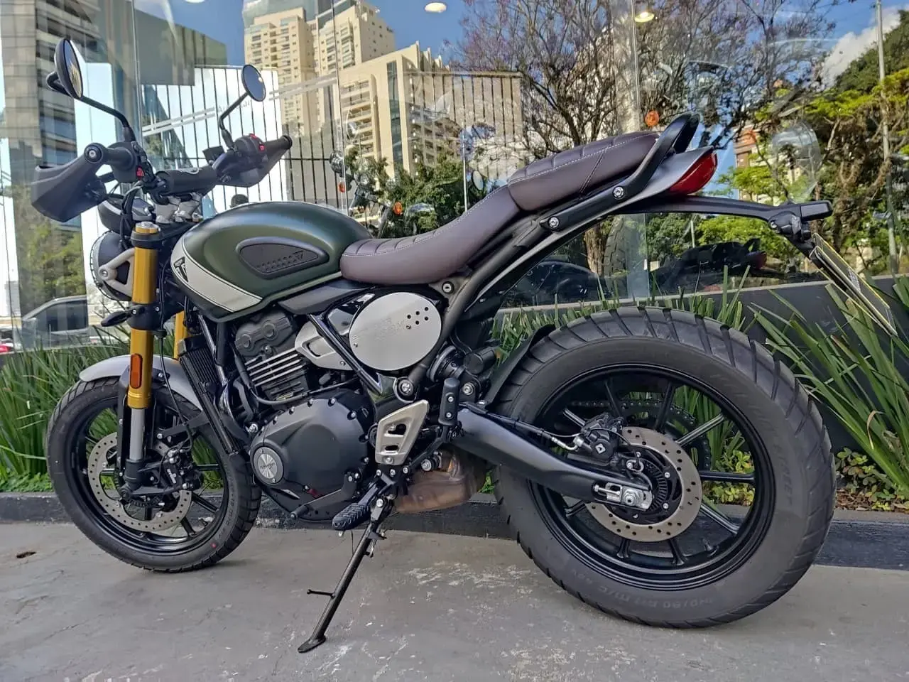 galeria Scrambler 400 X