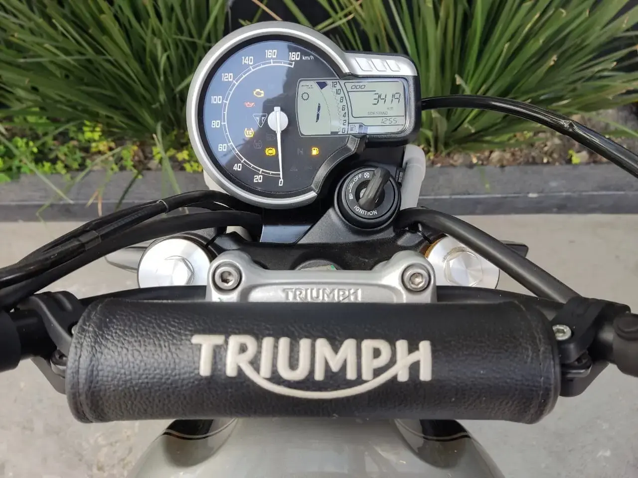 galeria Scrambler 400 X