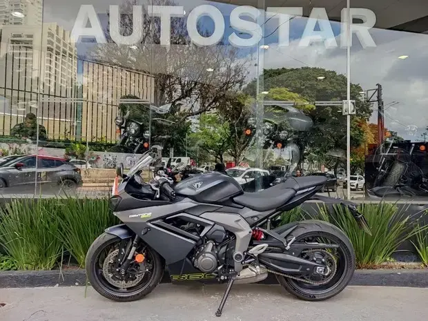 Triumph Daytona 660 ABS