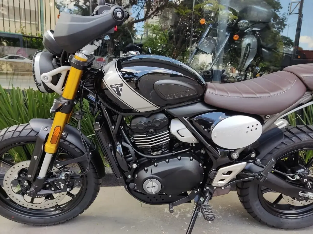 galeria Scrambler 400 X