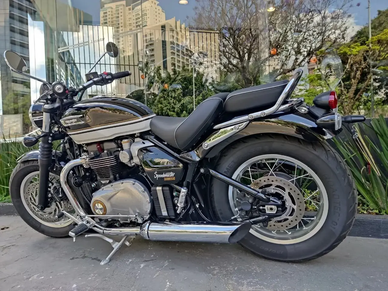 galeria Bonneville Speedmaster